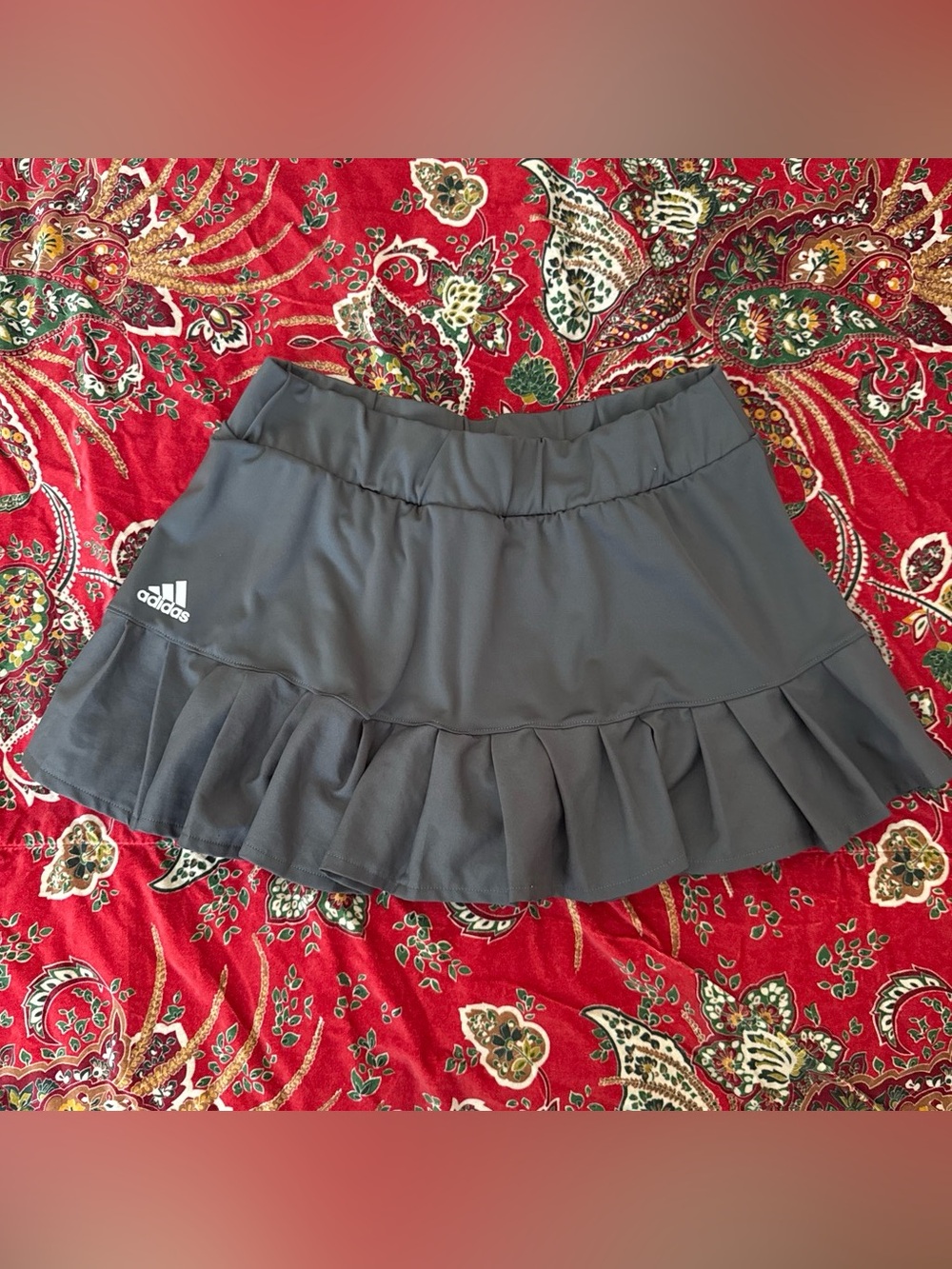 NWOT Adidas Women's Athletic Skirt Gray Pleated Ruffle Tennis Skort
